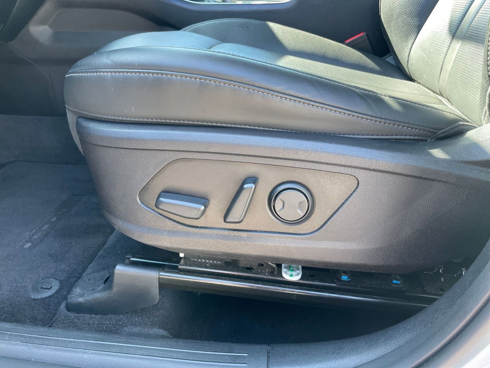 Used 2024 Kia Sorento S image 22