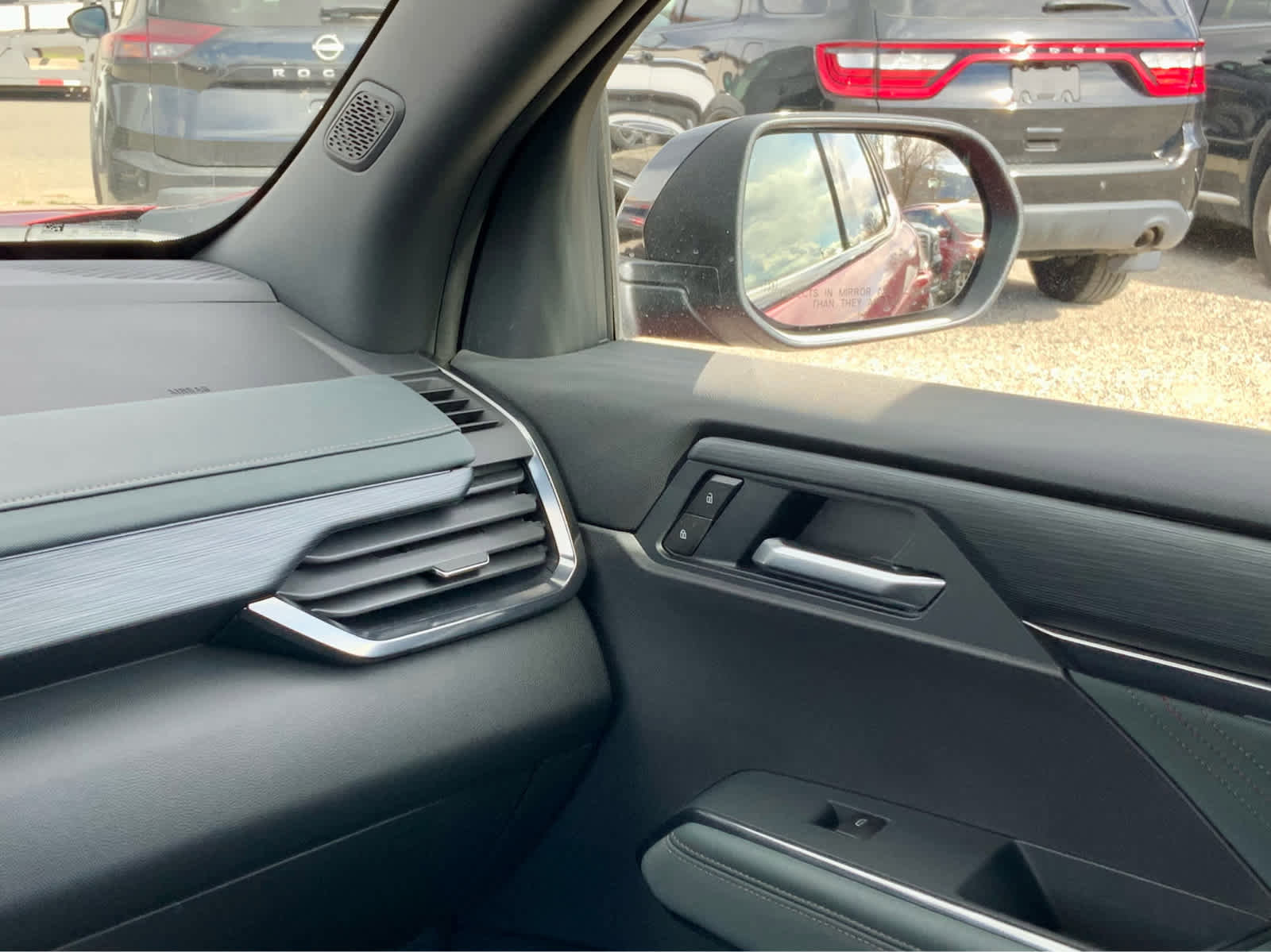 New 2026 GMC Acadia AT4 w/ LPO, Floor Liner Package AWD/4WD image 38