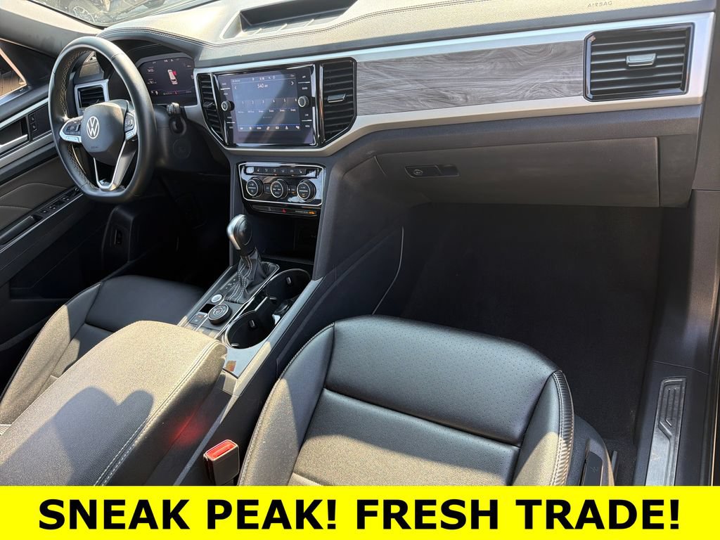 Certified 2023 Volkswagen Atlas Cross Sport SE w/ Black Wheel Package AWD/4WD image 26