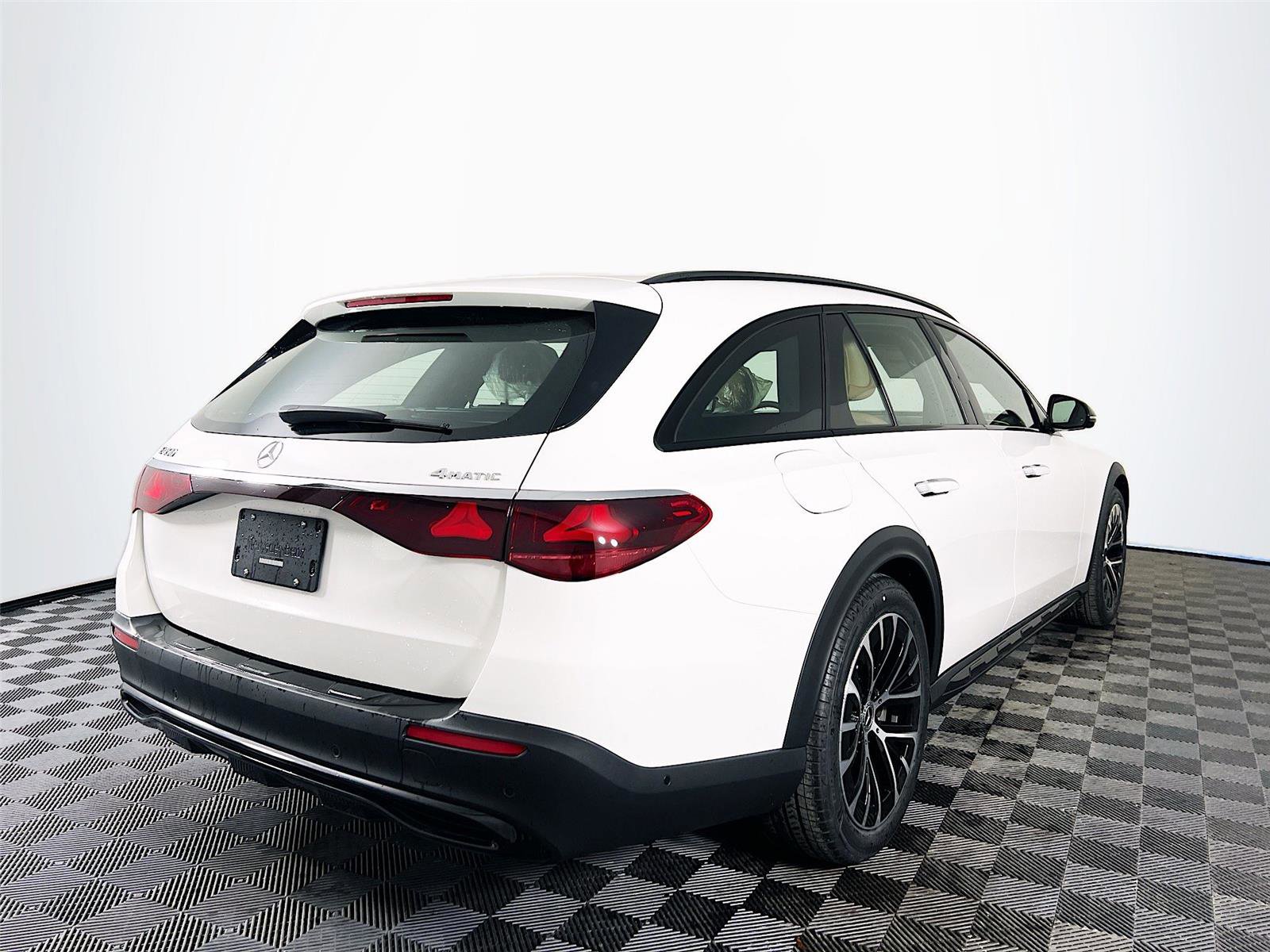 Used 2025 Mercedes-Benz E 450 4MATIC All-Terrain Wagon image 6