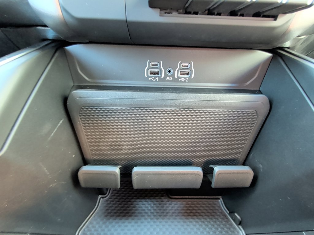 New 2026 RAM 1500 Express AWD/4WD image 24