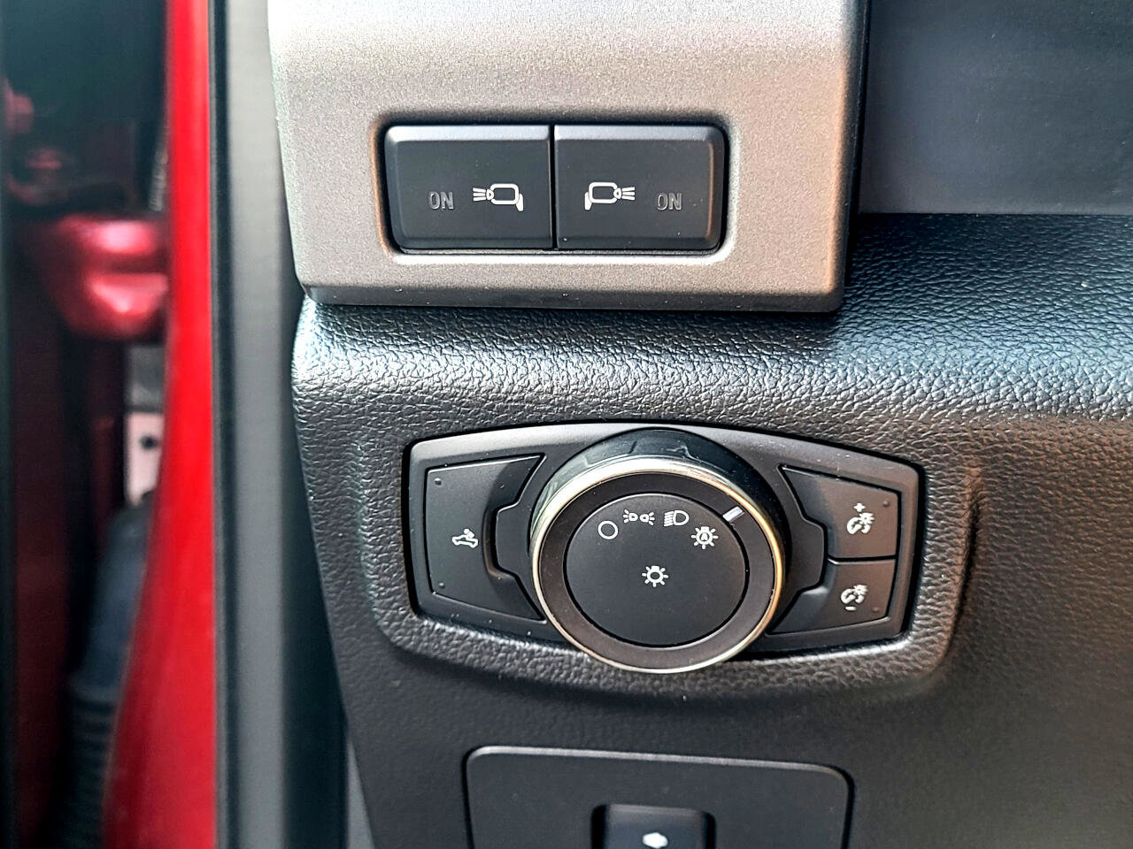 Used 2018 Ford F150 Raptor w/ Equipment Group 802A Luxury image 26