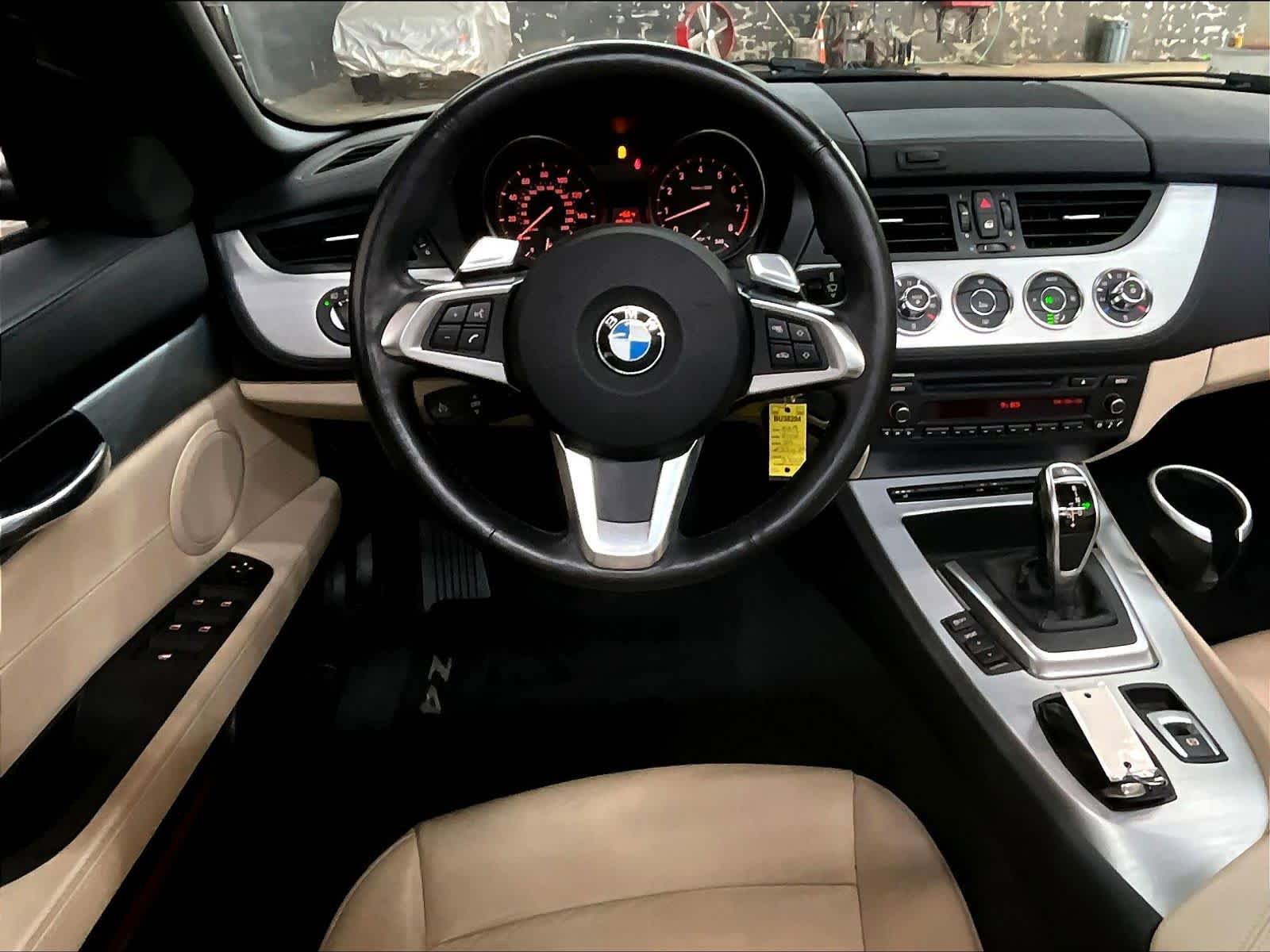 Used 2009 BMW Z4 sDrive35i image 7