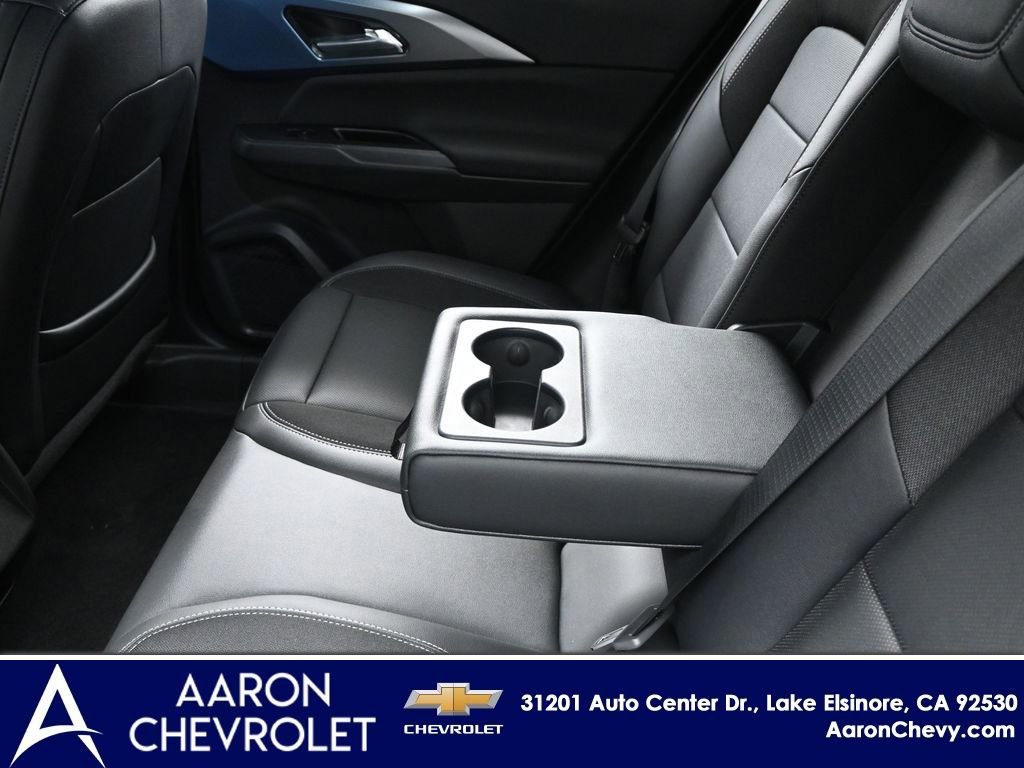 New 2025 Chevrolet Equinox EV LT w/ Convenience Package II image 25