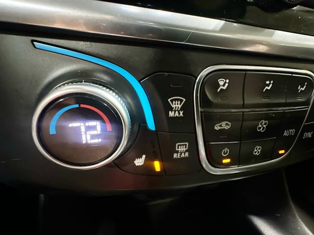 Used 2019 Chevrolet Traverse LT FWD image 21