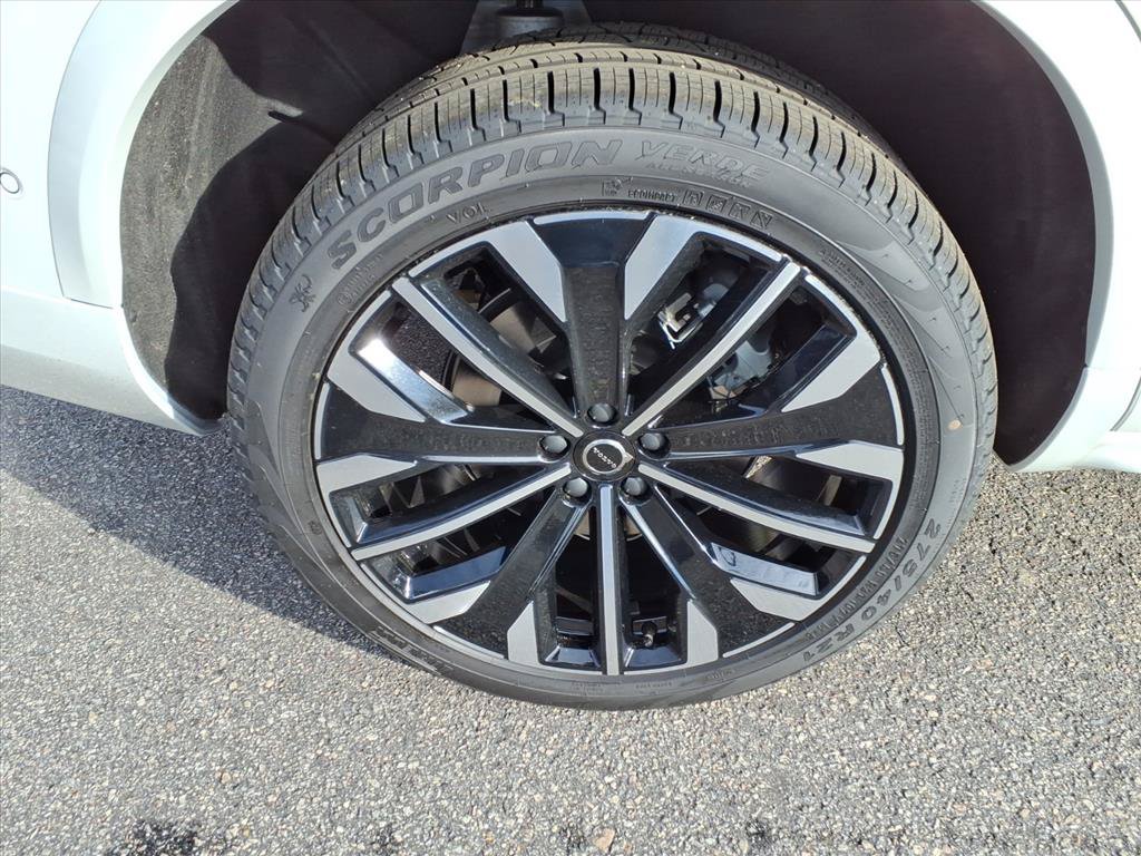 New 2026 Volvo XC90 B6 Plus AWD/4WD image 7