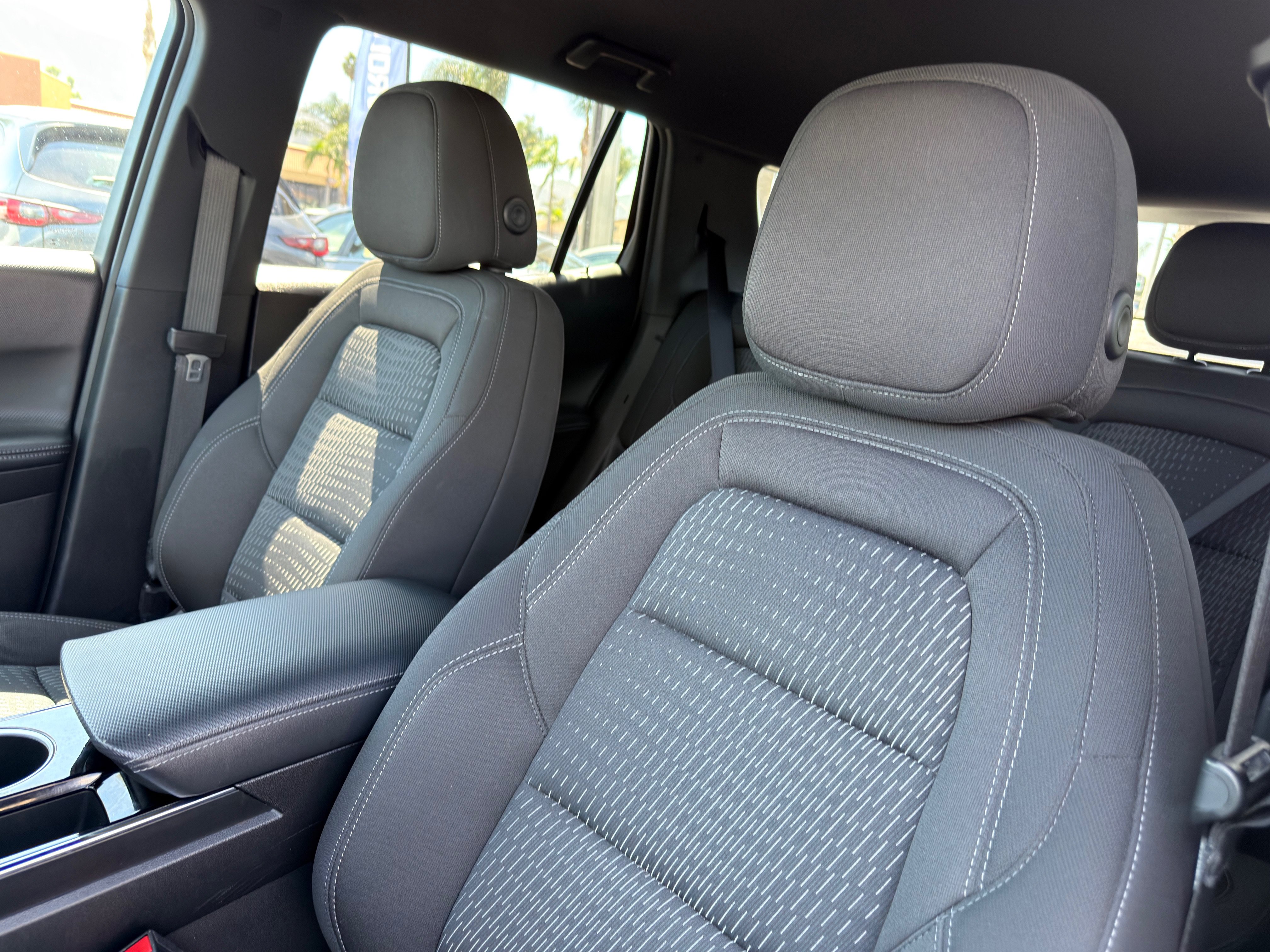 Used 2026 Chevrolet Equinox LT FWD image 27