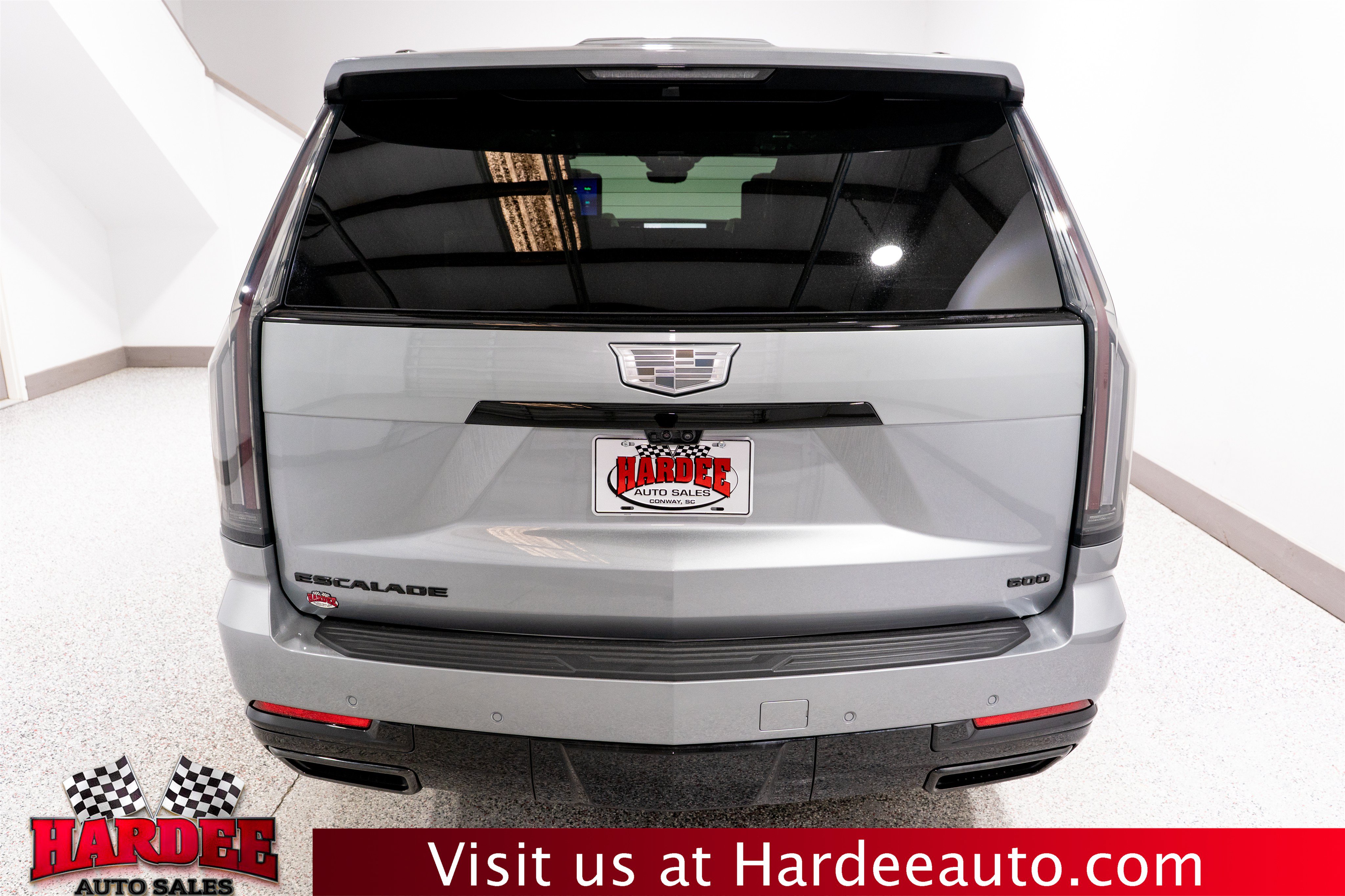 Used 2026 Cadillac Escalade ESV Platinum Sport w/ LPO, ONYX Package AWD/4WD image 4
