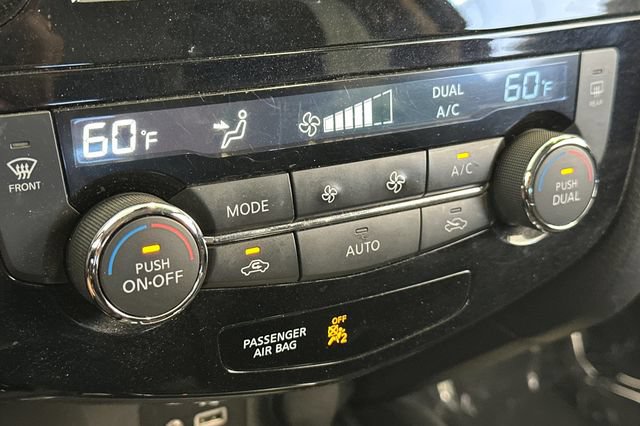 Used 2020 Nissan Rogue SV AWD/4WD image 23