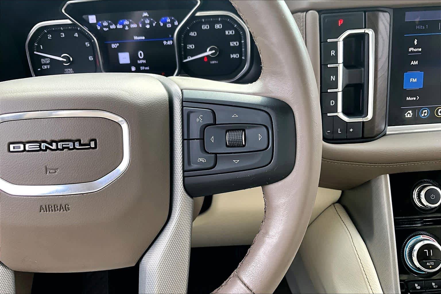 Used 2021 GMC Yukon Denali w/ Denali Premium Package RWD image 25