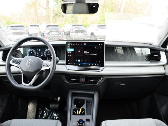 New 2026 Volkswagen Tiguan SE AWD/4WD image 16