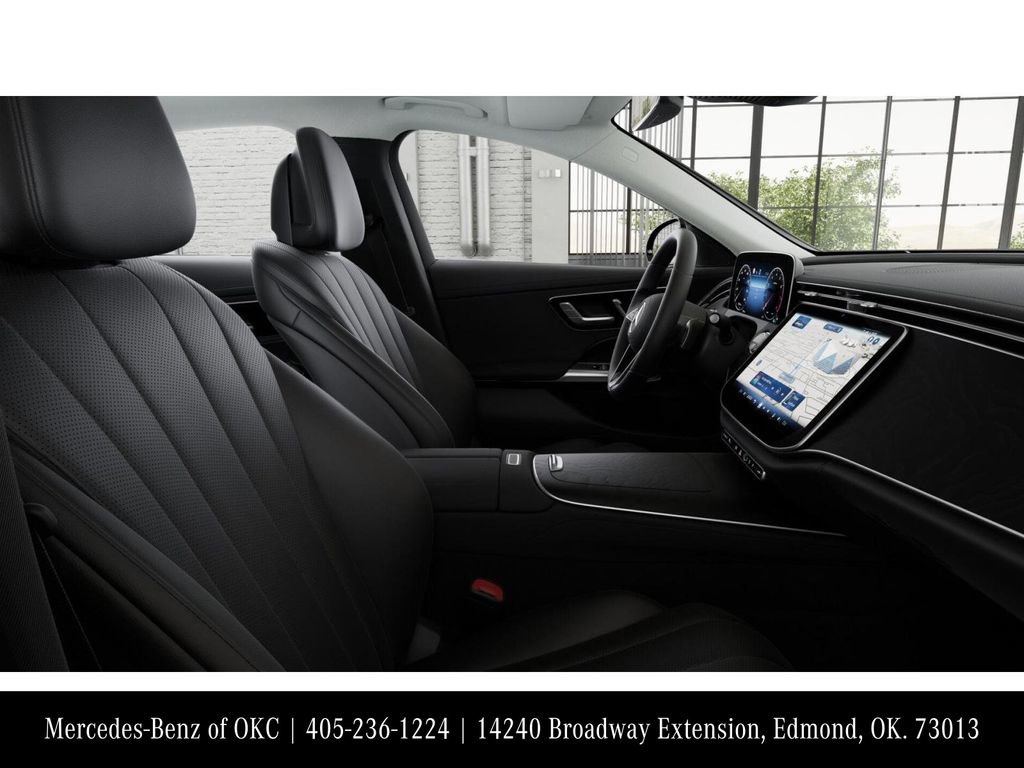 Used 2025 Mercedes-Benz E 350 Sedan image 4