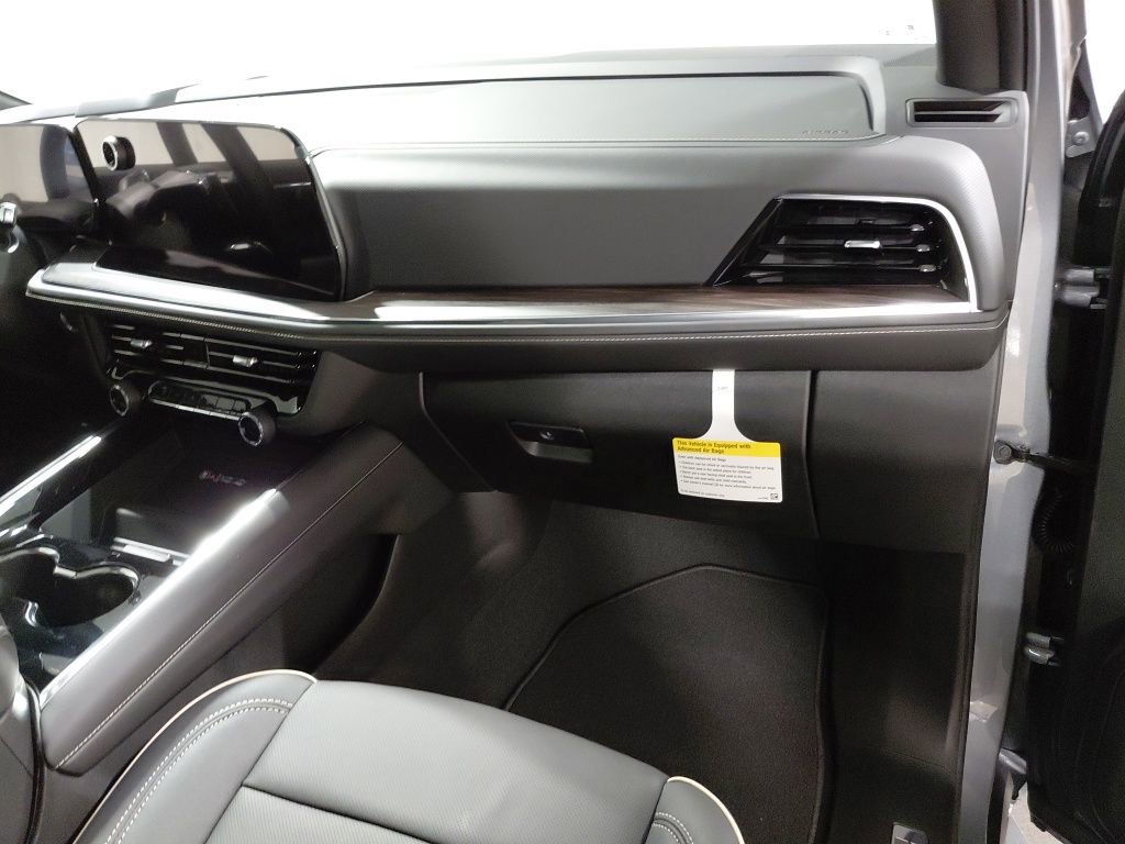 New 2026 Chevrolet Suburban Premier AWD/4WD image 24
