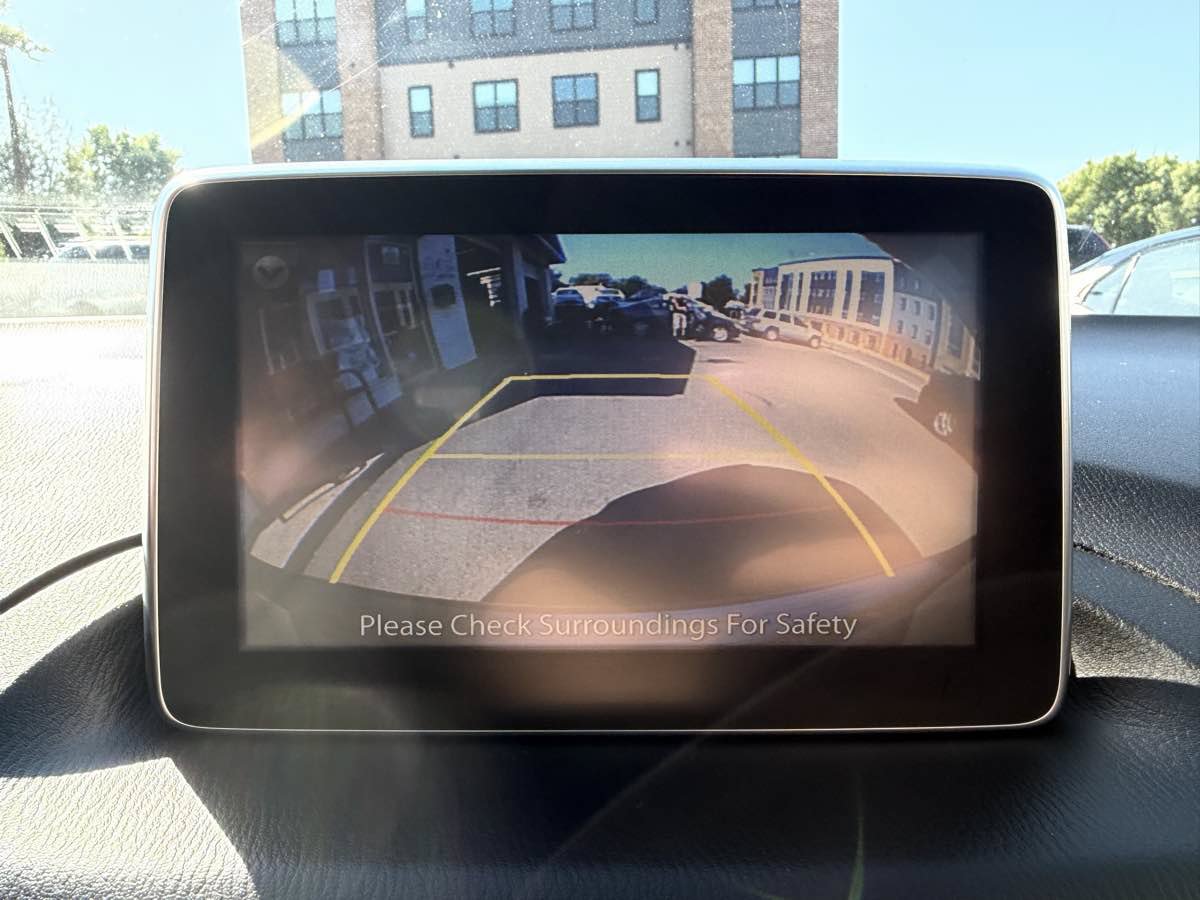 Used 2014 MAZDA MAZDA3 s Touring FWD image 18