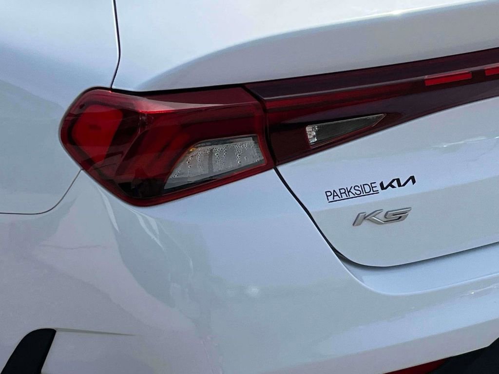 Used 2022 Kia K5 LX image 32