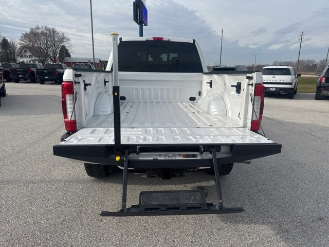 Used 2019 Ford F250 Platinum w/ Platinum Ultimate Package image 14