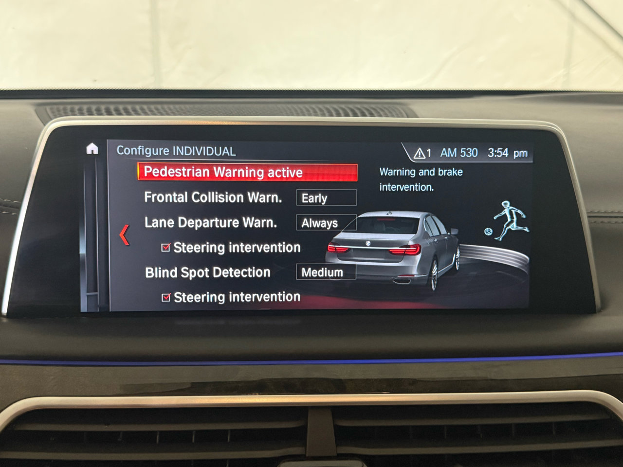 Used 2018 BMW 750i xDrive image 27