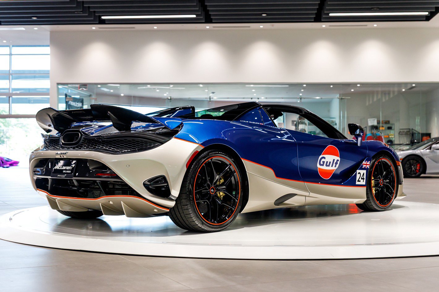 New 2024 McLaren 750S Spider image 19