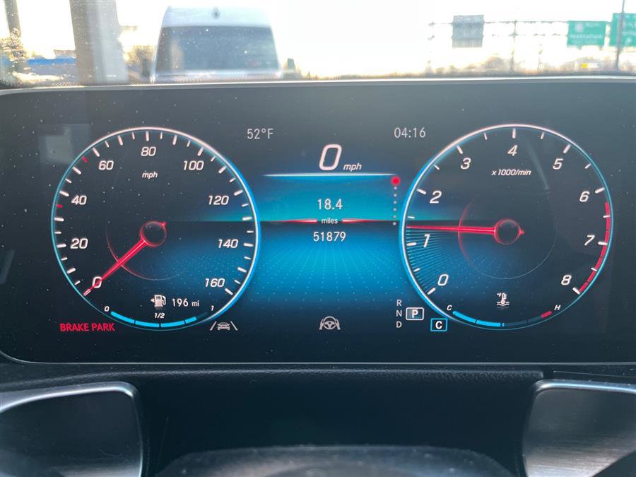 Used 2021 Mercedes-Benz GLB 250 4MATIC image 32