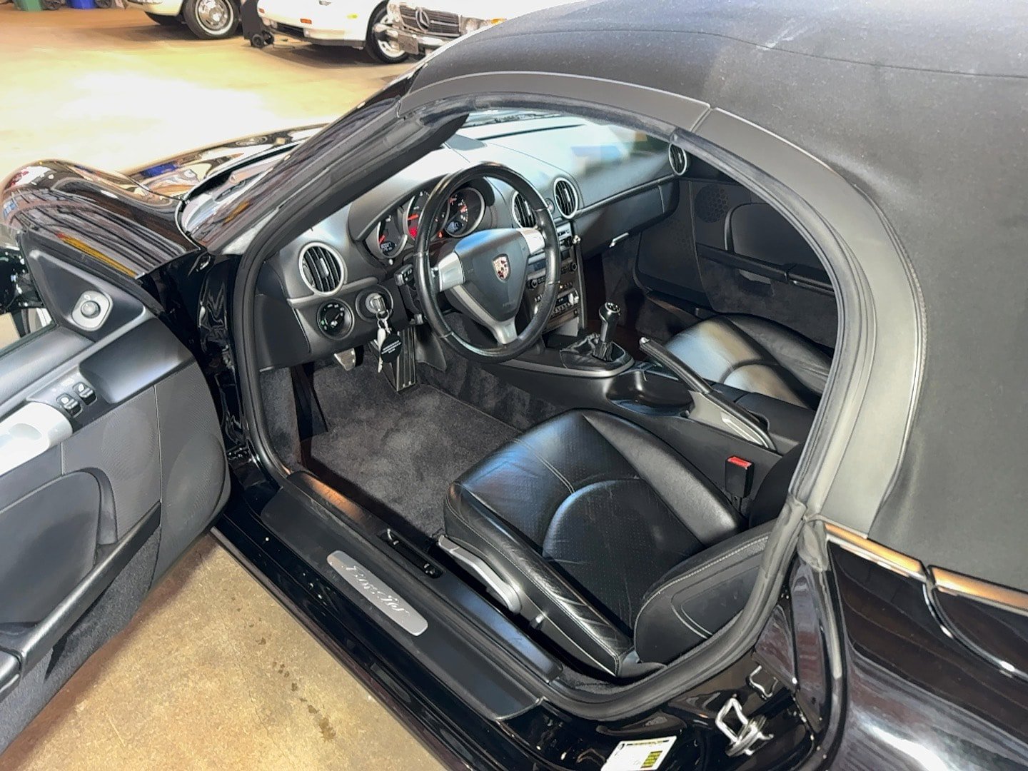 Used 2006 Porsche Boxster RWD image 11
