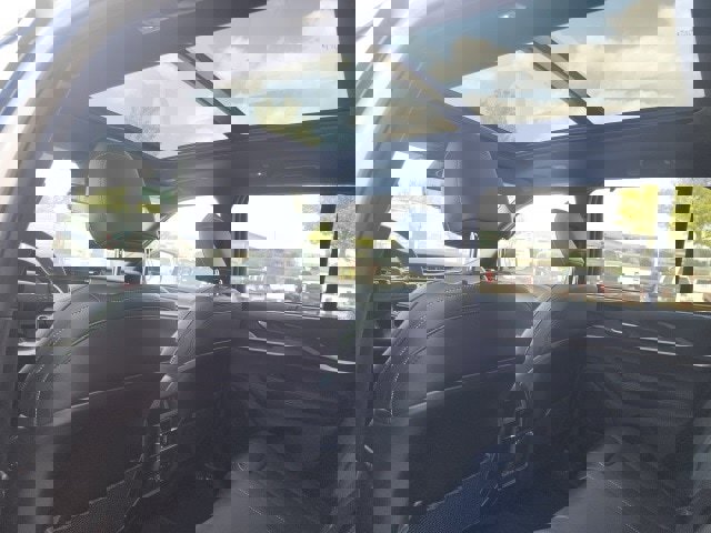 New 2025 Jeep Grand Cherokee Limited w/ Luxury Tech Group II image 4