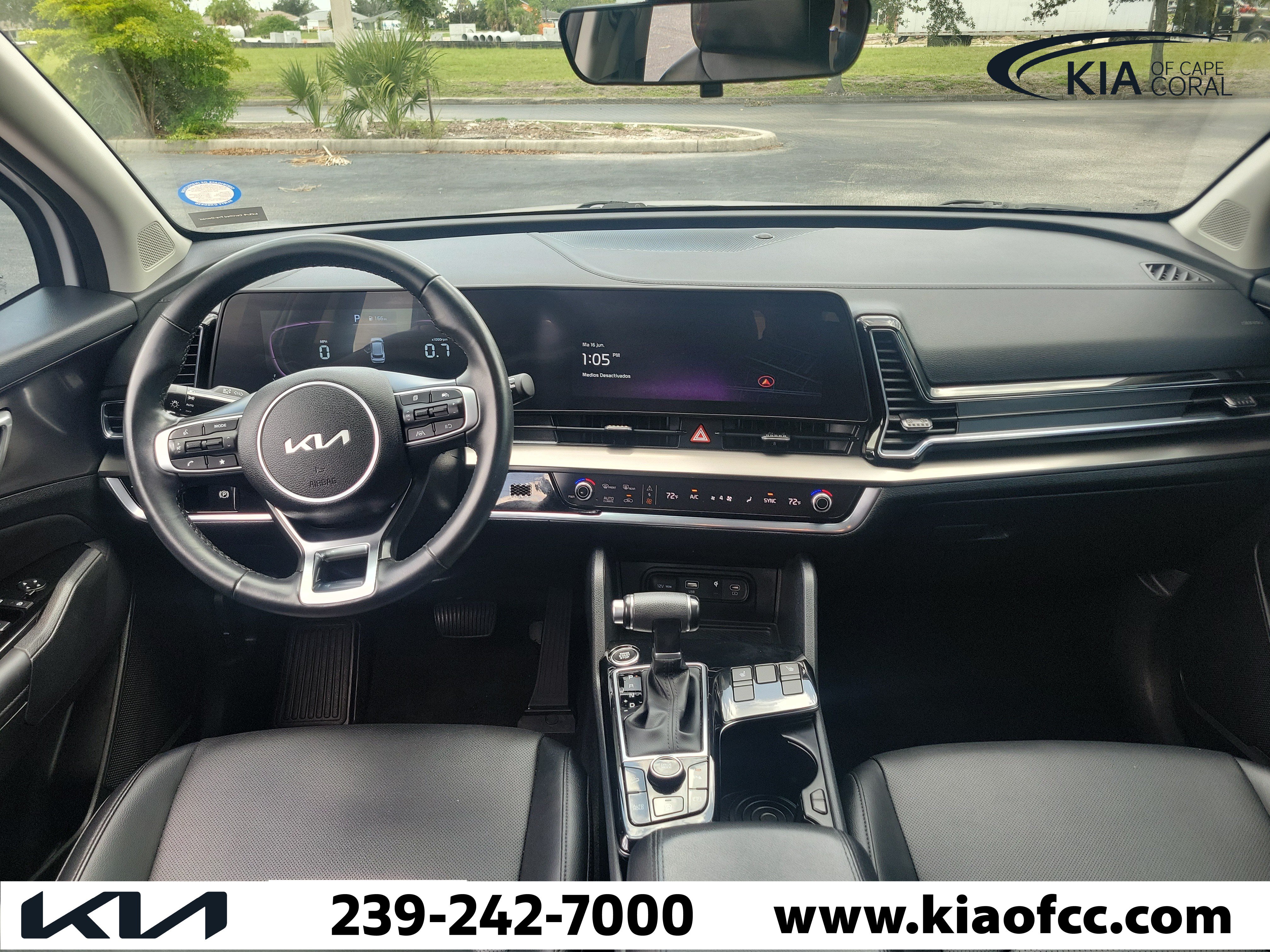 Certified 2025 Kia Sportage EX FWD image 18