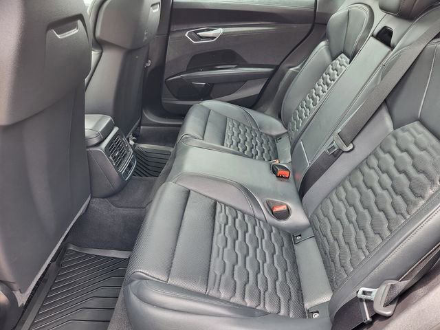 Used 2023 Audi e-tron GT Premium Plus AWD/4WD image 21