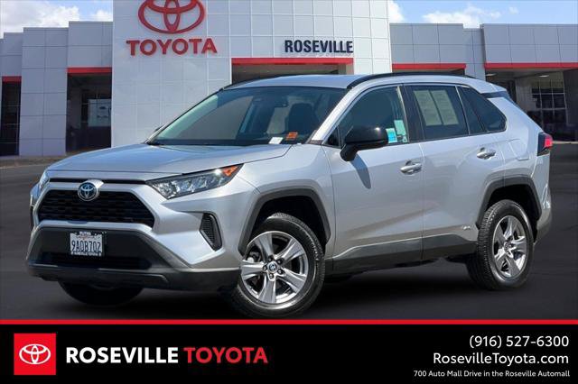 Certified 2022 Toyota RAV4 LE AWD/4WD image 1
