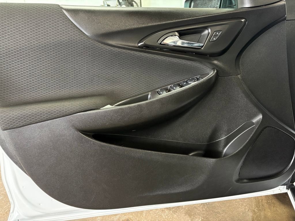 Used 2023 Chevrolet Malibu LT image 14