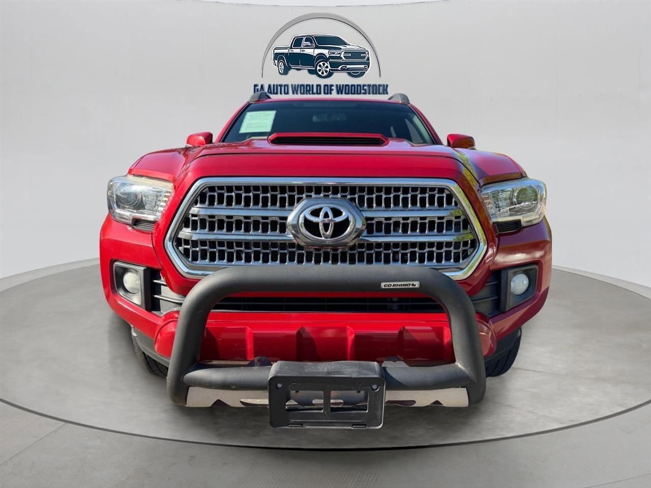 Used 2016 Toyota Tacoma TRD Sport w/ Towing Package RWD image 9