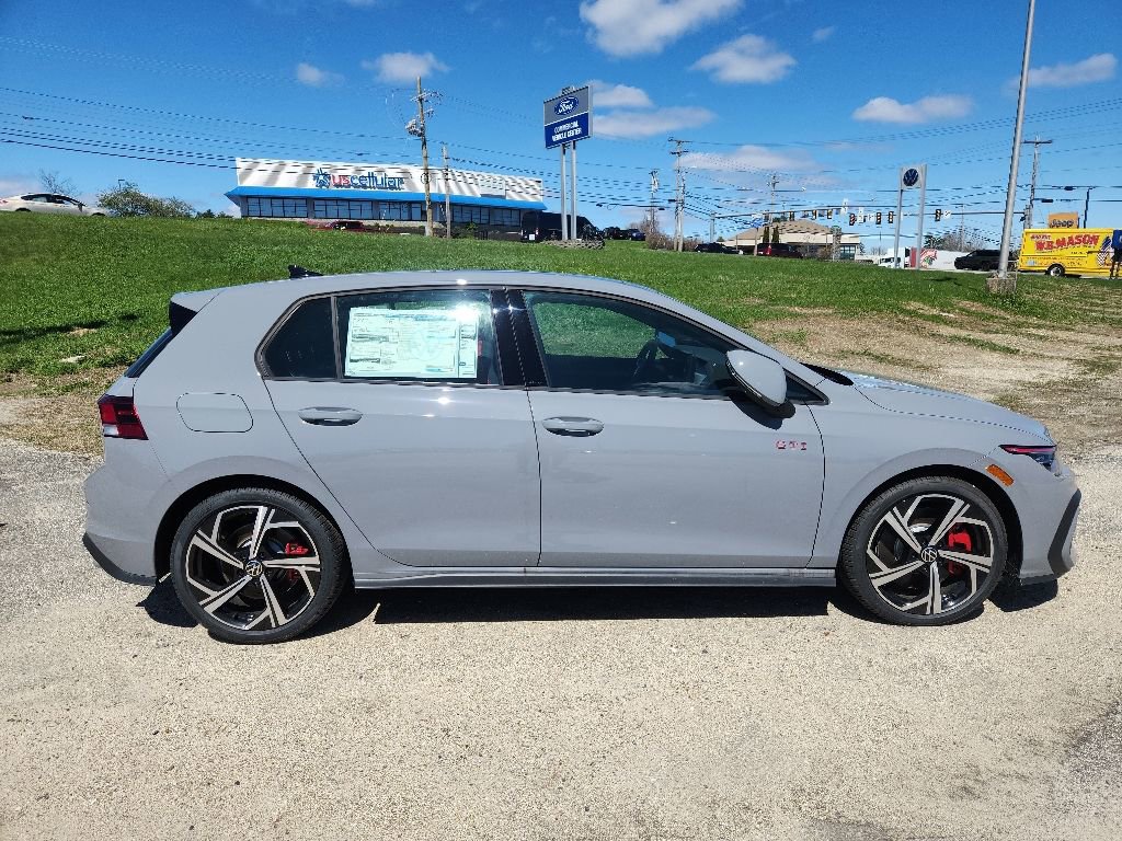 New 2026 Volkswagen GTI SE FWD image 8