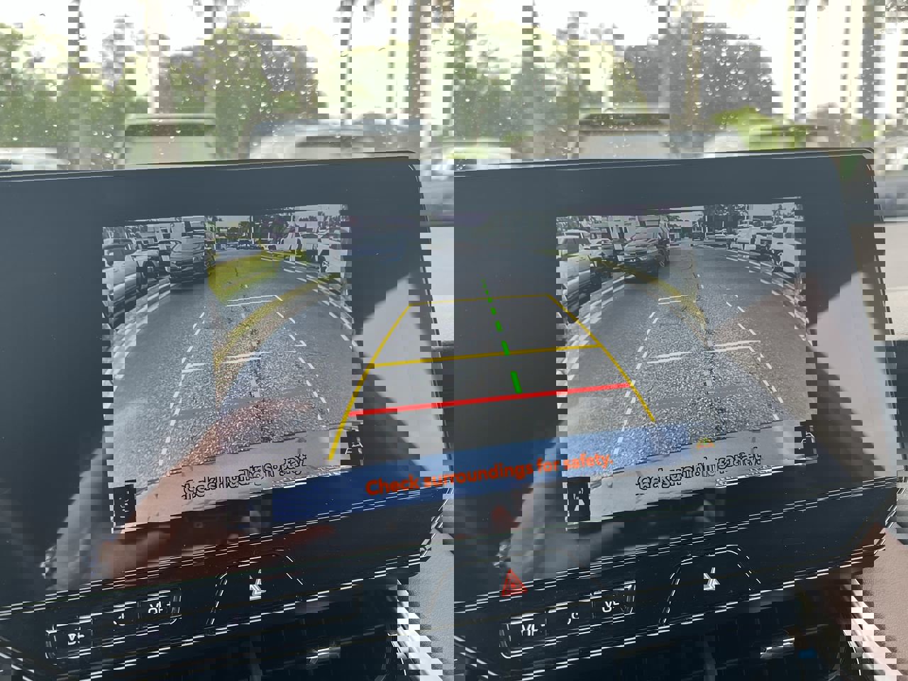 Used 2024 Toyota Venza XLE AWD/4WD image 25