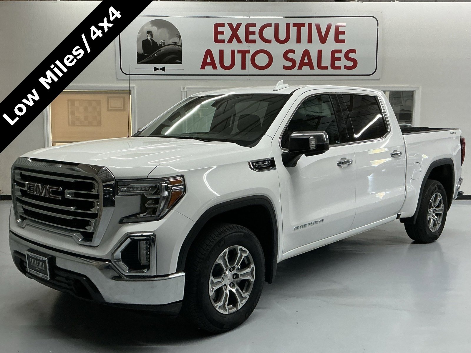 Used 2021 GMC Sierra 1500 SLT image 1