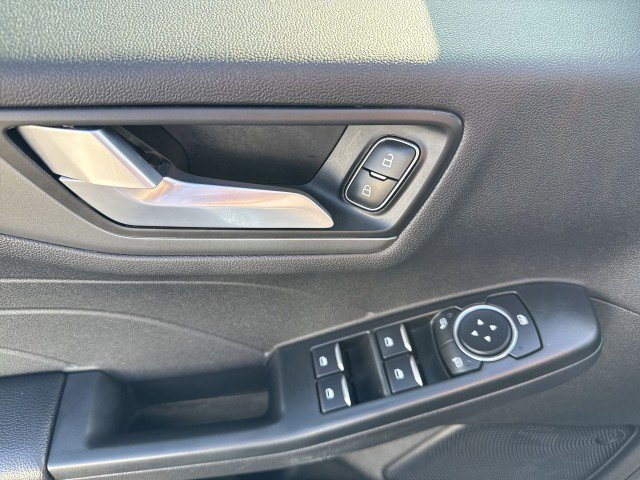 Used 2024 Ford Escape SE image 15