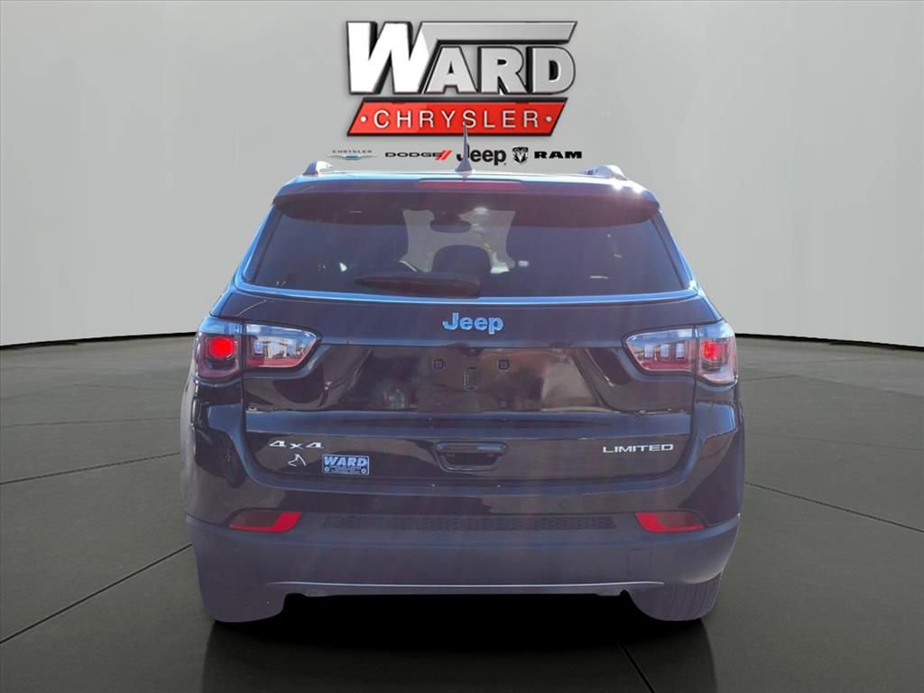 Used 2024 Jeep Compass Limited image 3