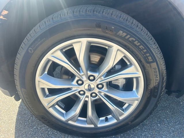 Certified 2023 Ford Explorer XLT w/ Equipment Group 202A image 10