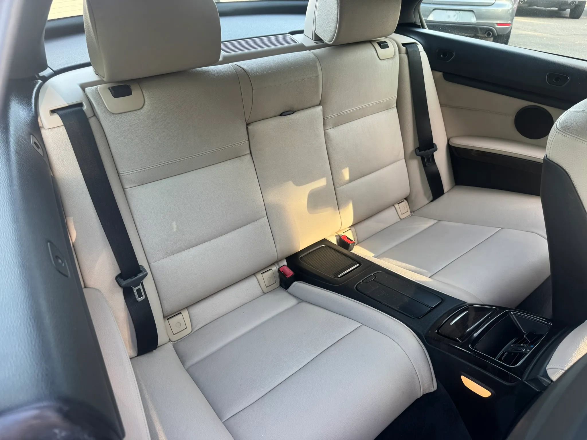 Used 2012 BMW 335i Convertible RWD image 31