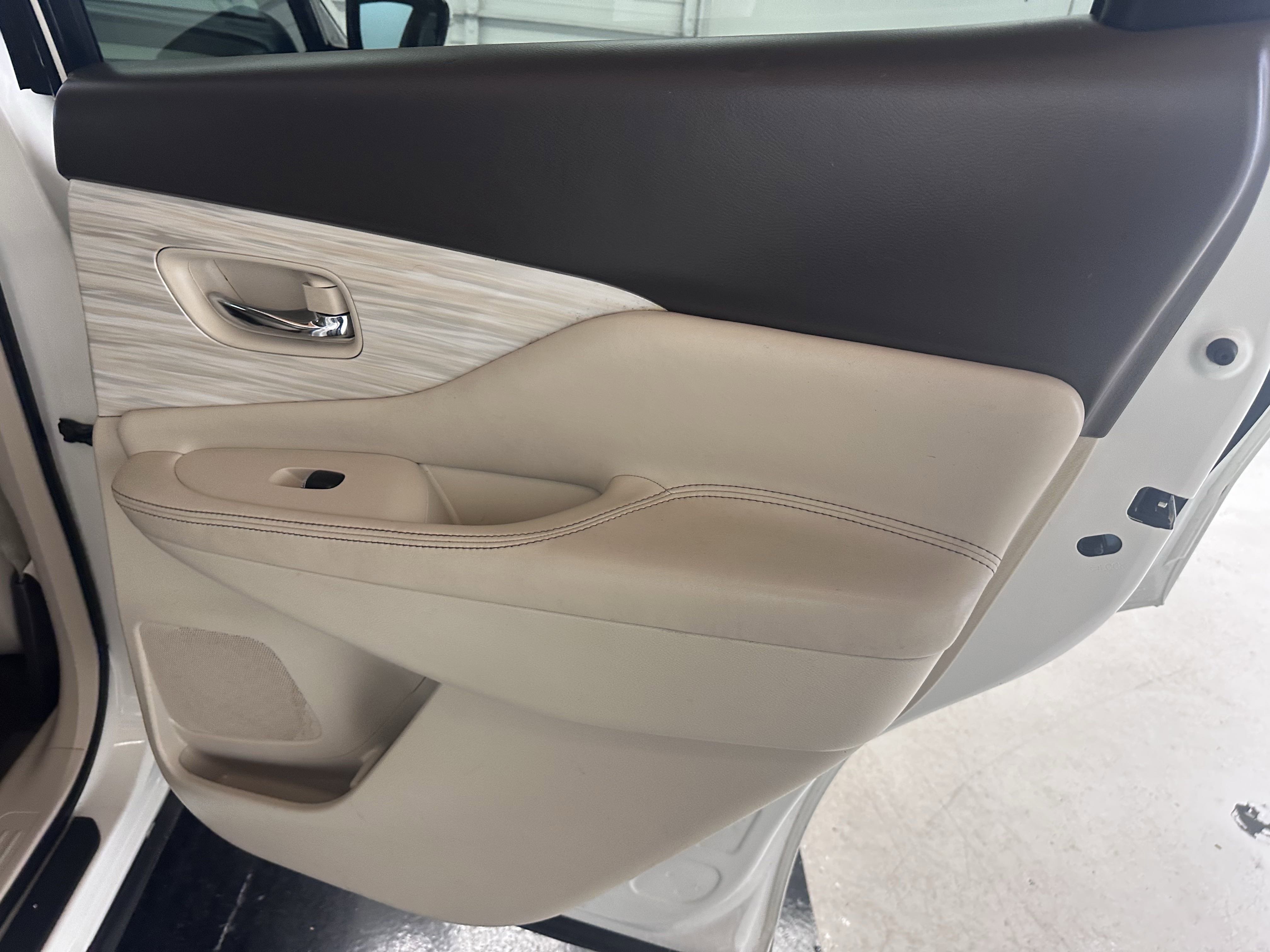 Used 2018 Nissan Murano Platinum image 34