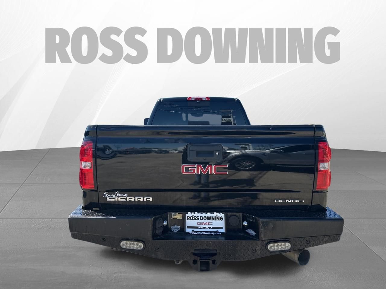 Used 2018 GMC Sierra 3500 Denali w/ Duramax Plus Package image 5