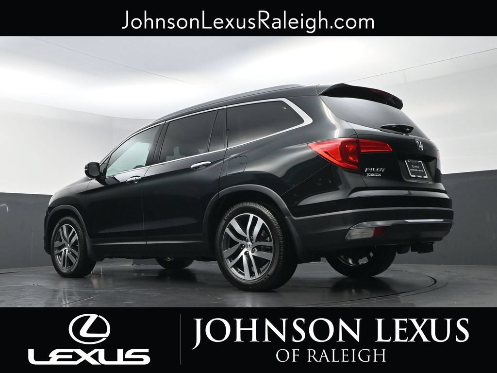 Used 2016 Honda Pilot Touring image 19
