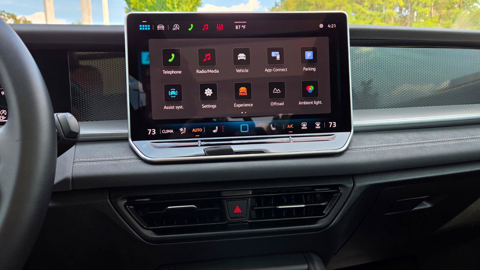 Certified 2026 Volkswagen Tiguan SE AWD/4WD image 30
