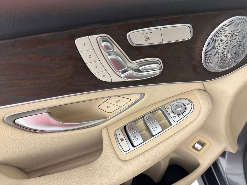 Used 2018 Mercedes-Benz GLC 300 4MATIC image 28