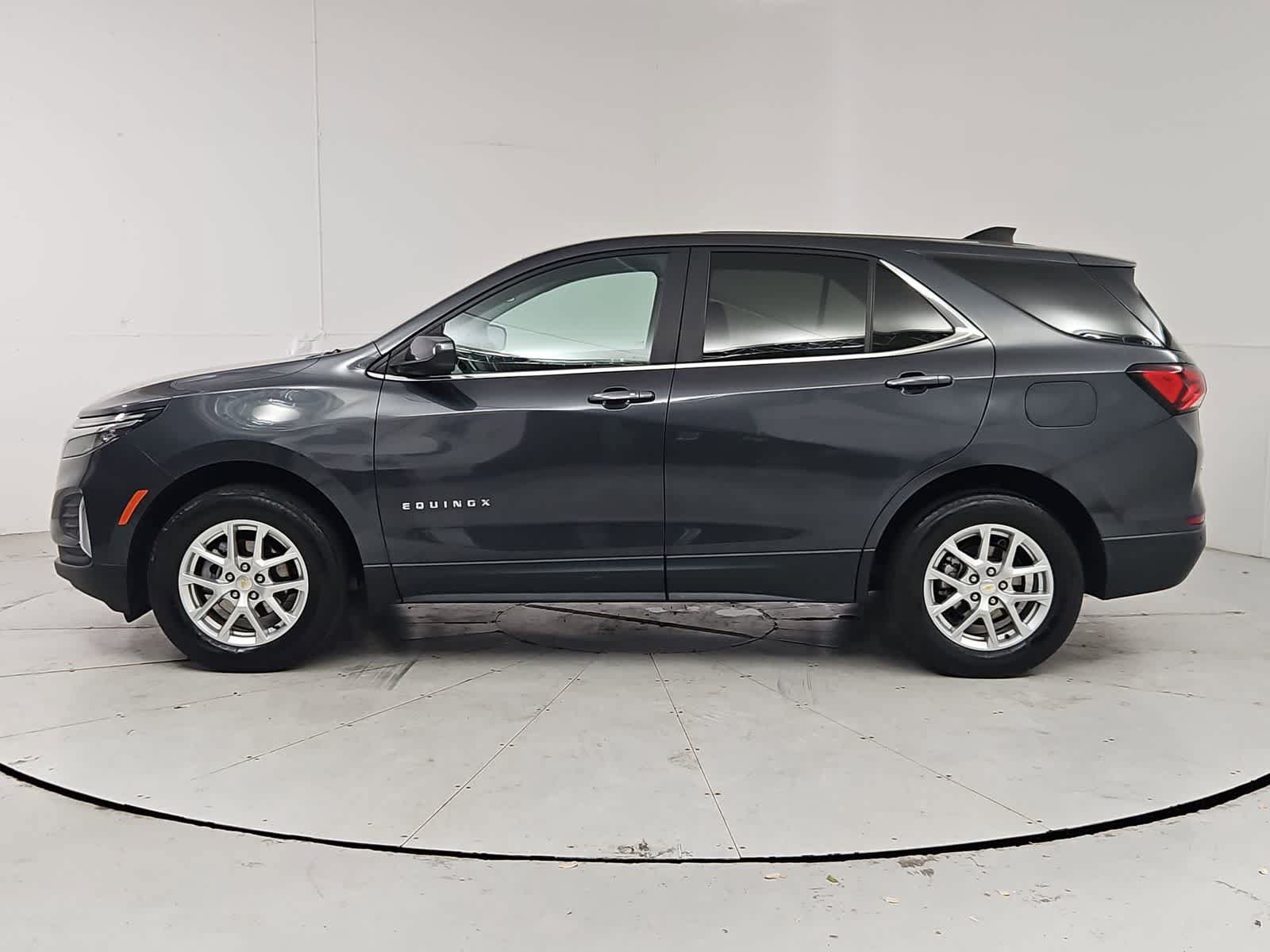 Used 2022 Chevrolet Equinox LT AWD/4WD image 3