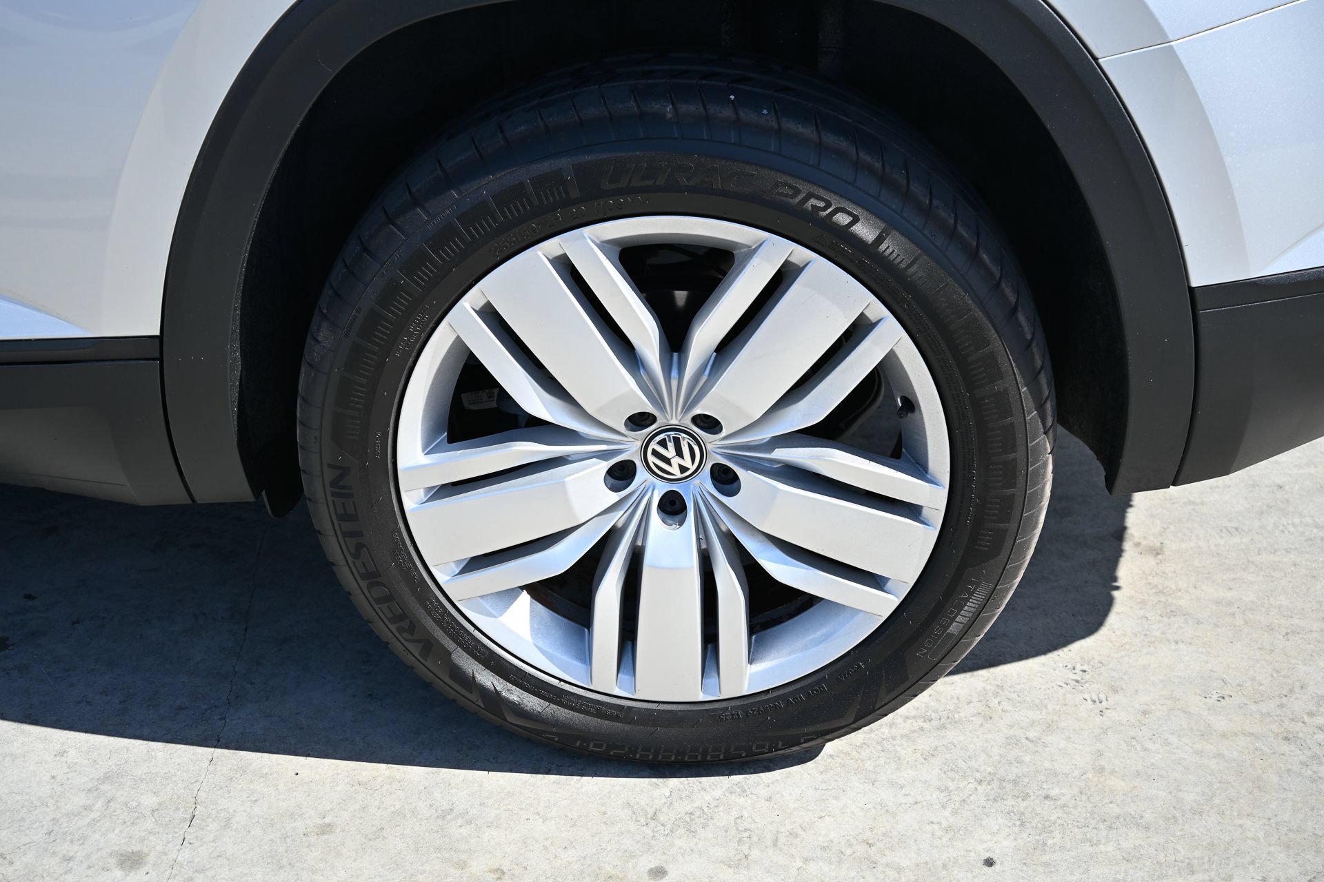Used 2019 Volkswagen Atlas SE FWD image 34