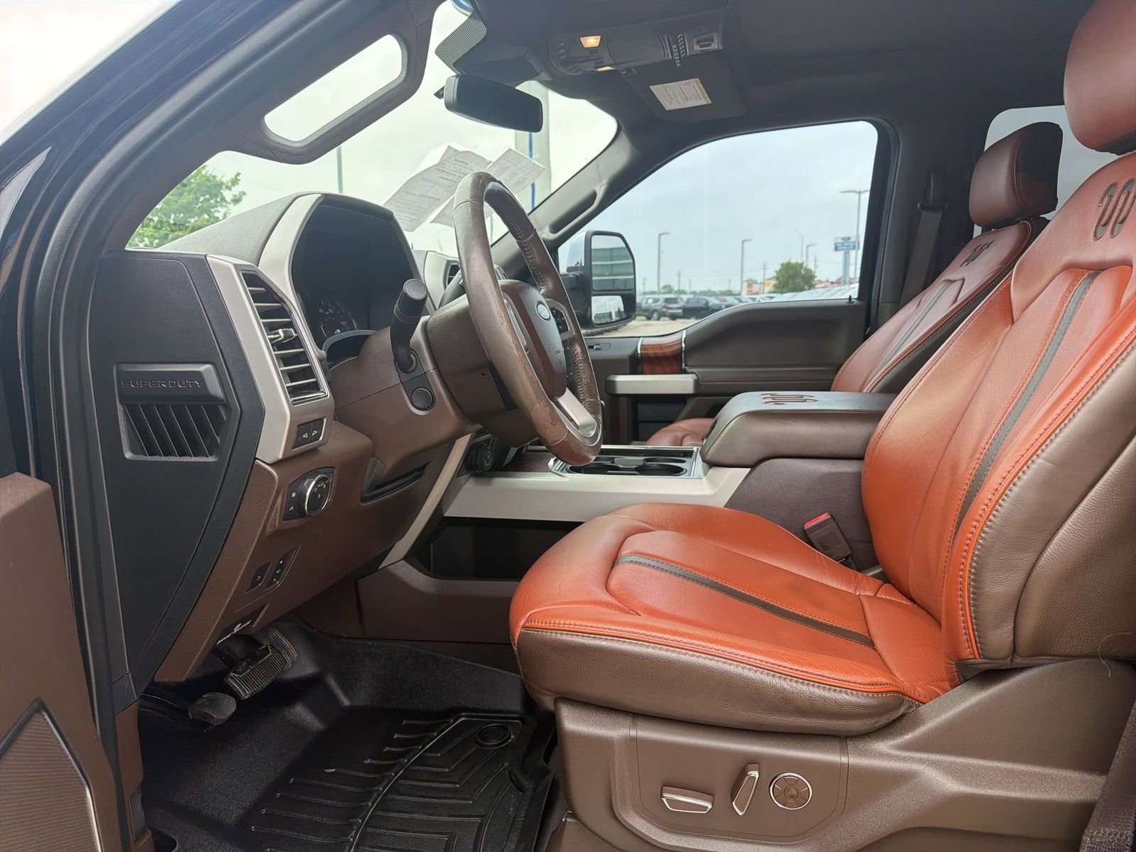 Used 2021 Ford F350 King Ranch w/ King Ranch Ultimate Package AWD/4WD image 14
