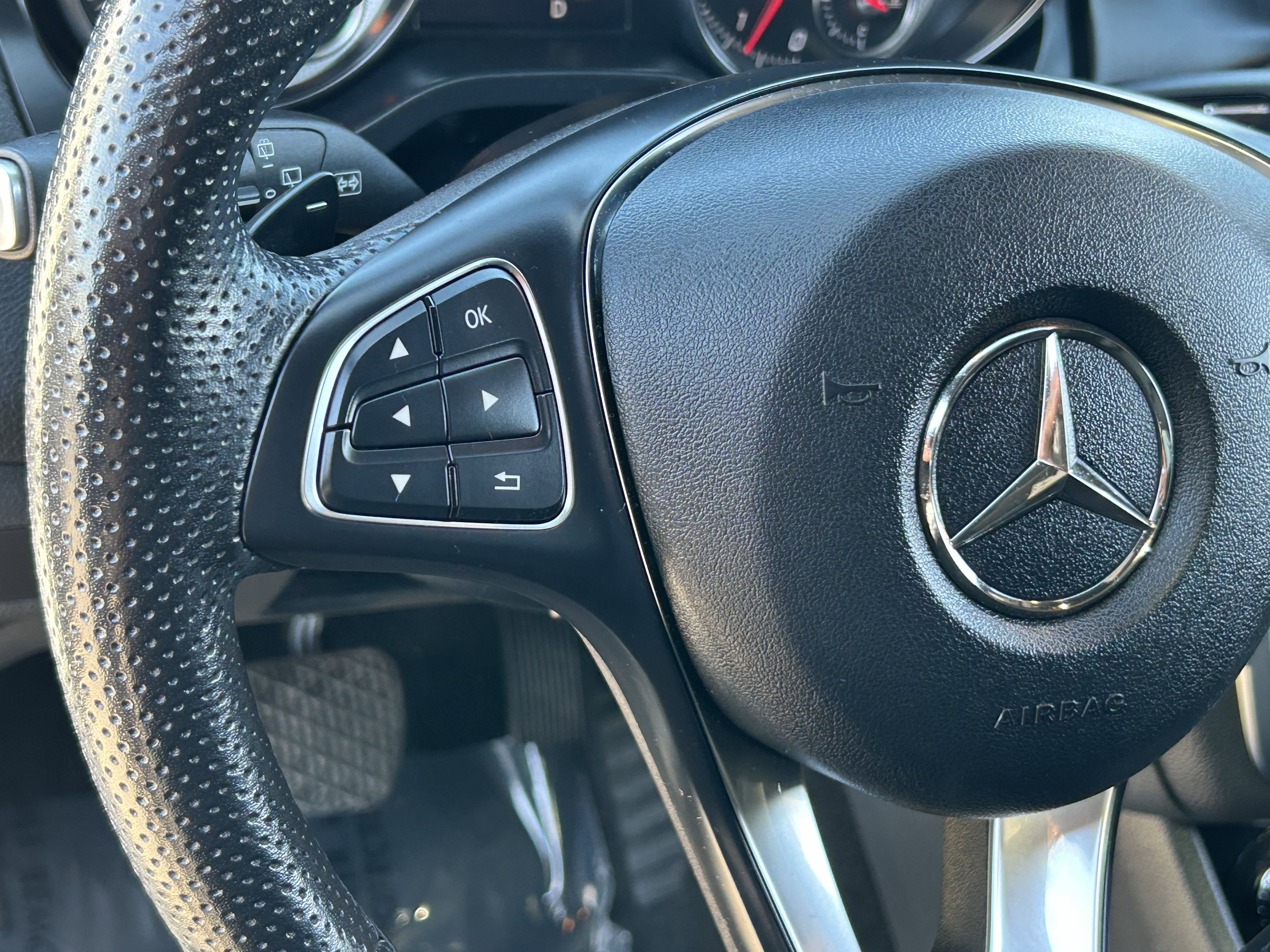 Used 2019 Mercedes-Benz GLA 250 4MATIC image 23