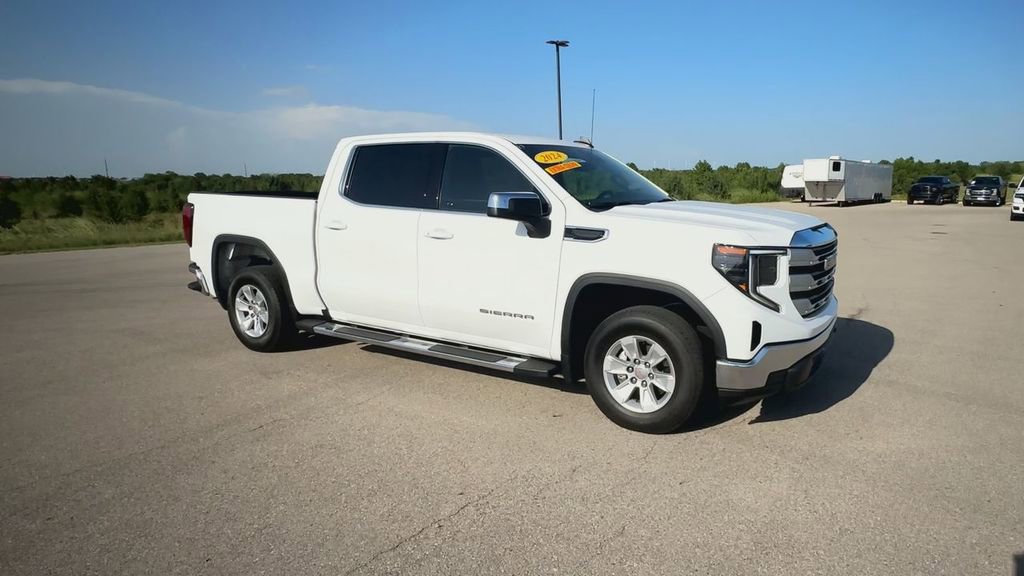 Used 2024 GMC Sierra 1500 SLE image 2