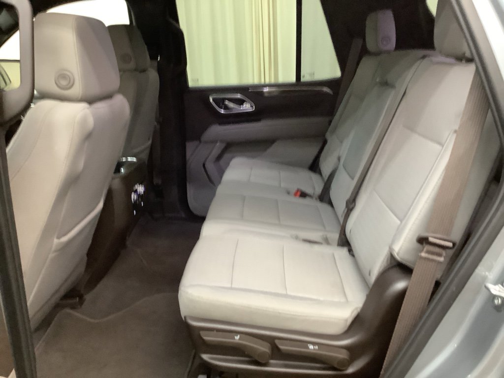 Used 2024 GMC Yukon SLE w/ Gmc Pro Safety Plus Package image 26