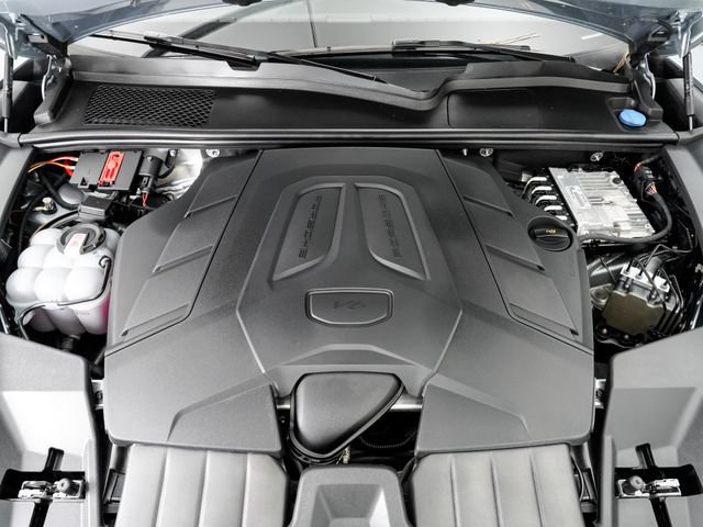 Certified 2026 Porsche Cayenne AWD/4WD image 26