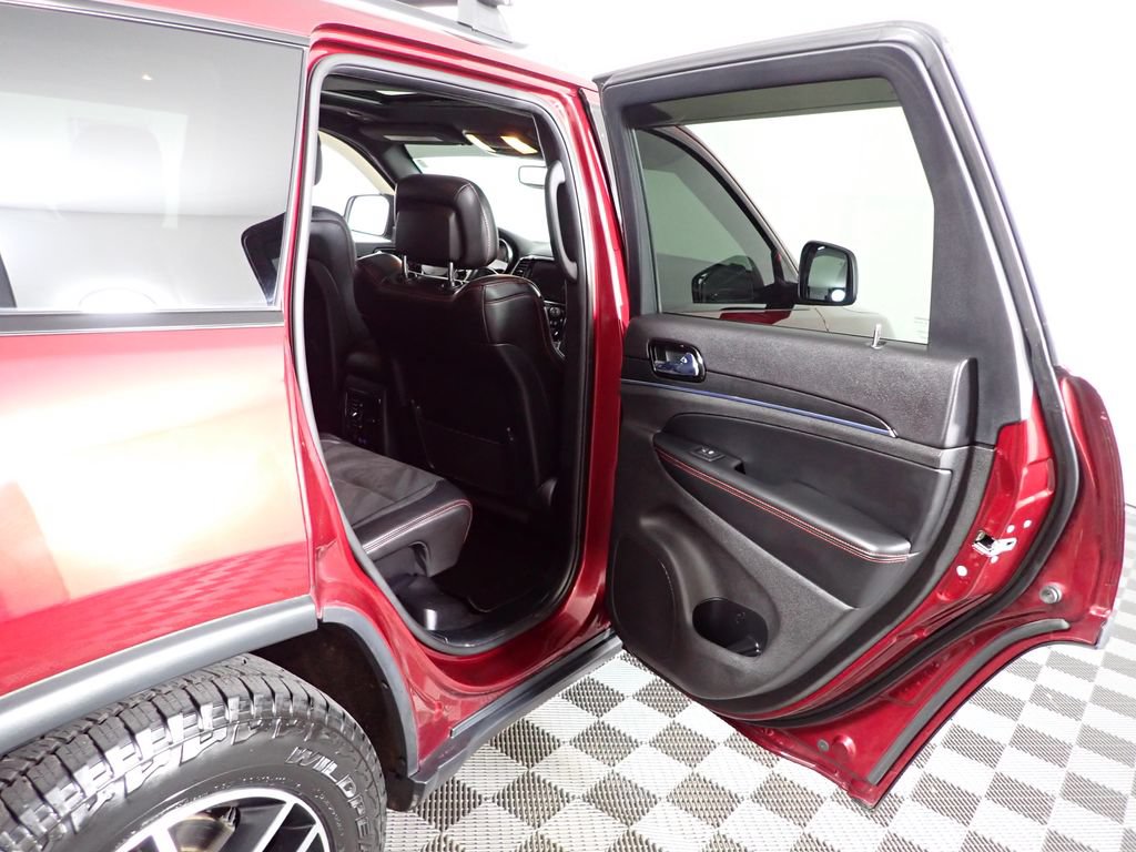Used 2020 Jeep Grand Cherokee Trailhawk AWD/4WD image 39